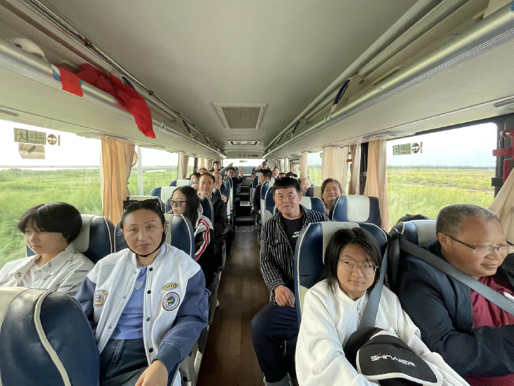 世翔生物團建活動 --黃驊出海一日